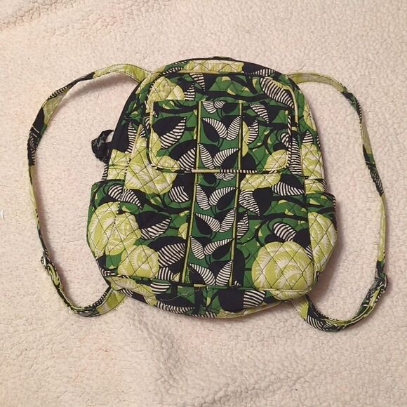 Vera Bradley Black White Green LaNeon Rose Floral Quilted Pockets Backpack 13x10 - Picture 1 of 11